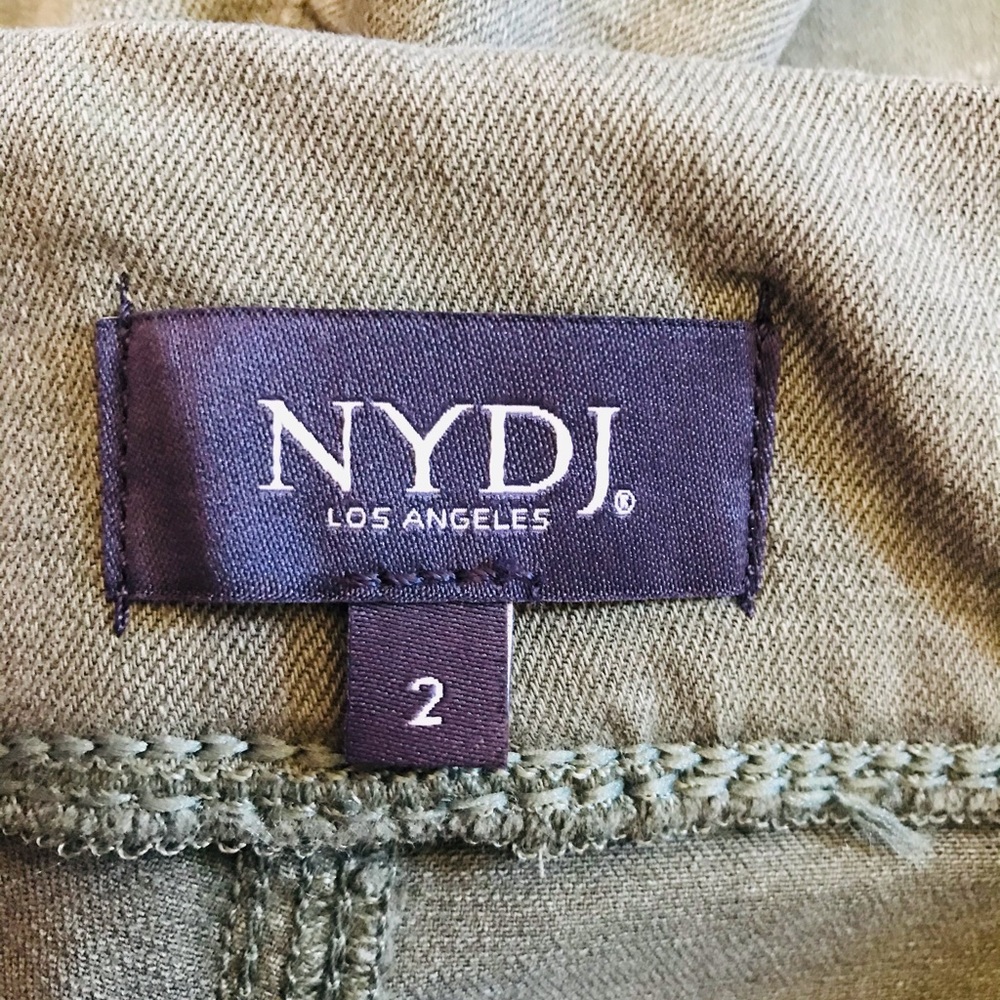 NYDJ Pull On Side Slit Short Topiary Green - Picture 6 of 7